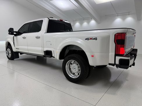 Used 2023 Ford F450 Platinum image 5