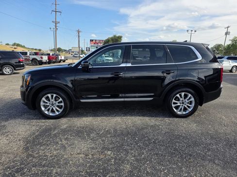 Used 2021 Kia Telluride LX FWD image 4