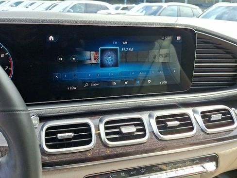 Used 2020 Mercedes-Benz GLE 350 4MATIC image 18