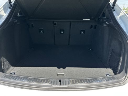 New 2025 Porsche Macan image 16