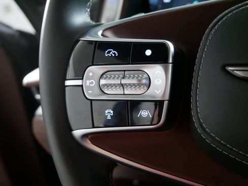 Used 2023 Genesis G90 3.5T AWD/4WD image 27