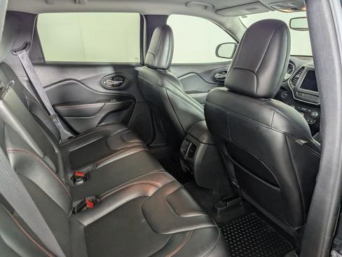 Used 2022 Jeep Cherokee Trailhawk image 27