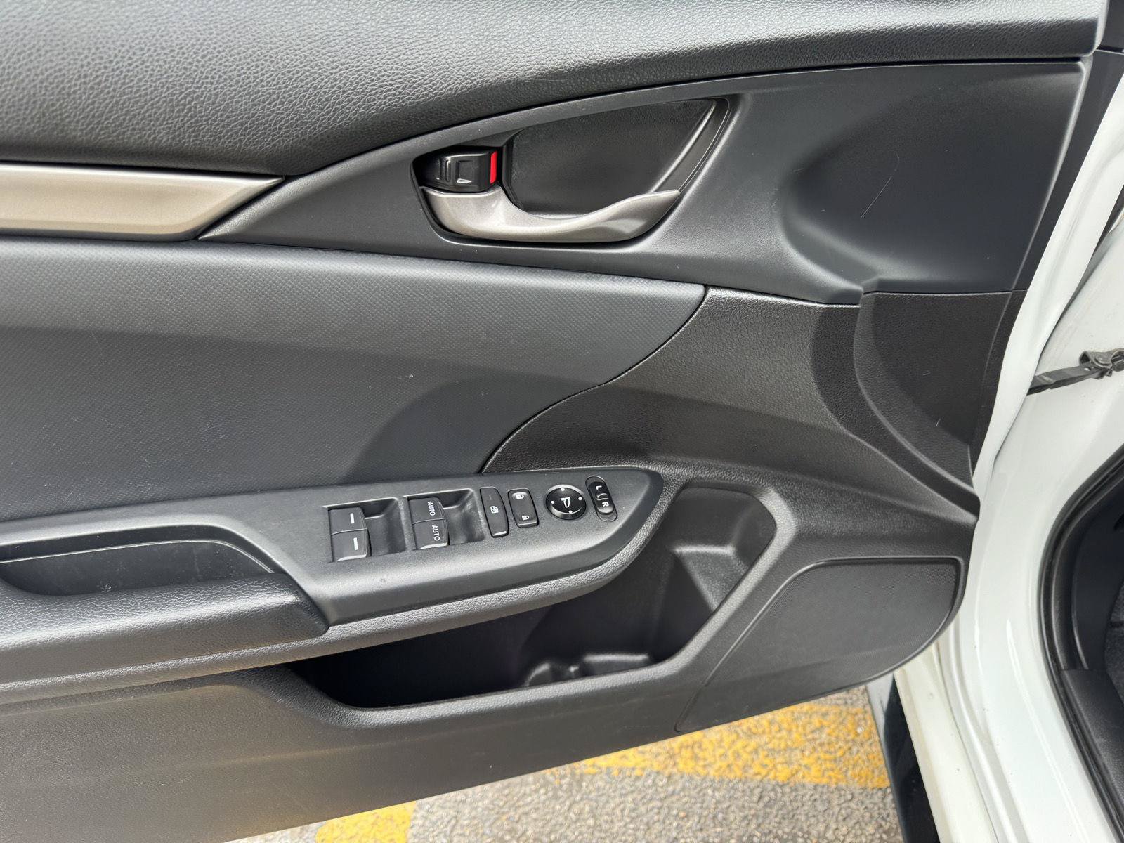 Used 2021 Honda Civic Sport image 21