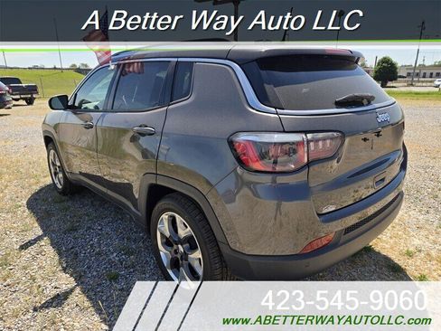 Used 2019 Jeep Compass Limited w/ Safety & Security Group FWD image 2