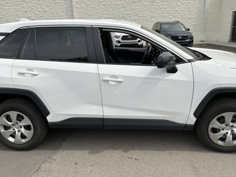 Used 2023 Toyota RAV4 LE image 6