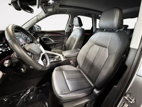 Certified 2025 Audi Q5 Premium w/ Convenience Package AWD/4WD image 11