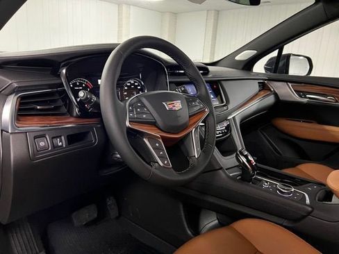 New 2025 Cadillac XT5 Premium Luxury w/ LPO, Floor Liner Package image 14