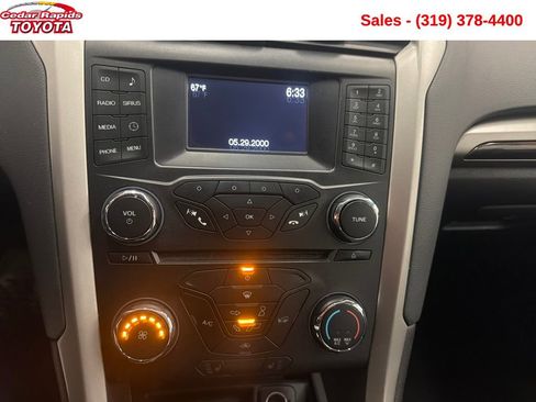Used 2015 Ford Fusion SE w/ Equipment Group 202A image 19