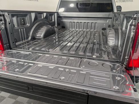 Used 2025 Ford F250 Platinum AWD/4WD image 33