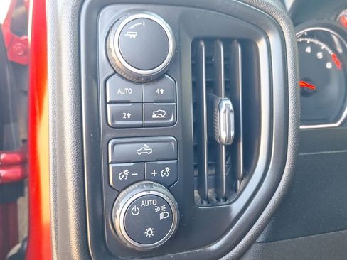 Used 2022 Chevrolet Silverado 1500 Custom w/ Safety Confidence Package image 31