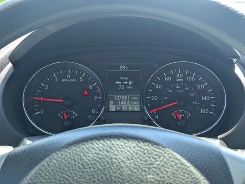 Used 2015 Nissan Rogue S w/ Convenience Package FWD image 28