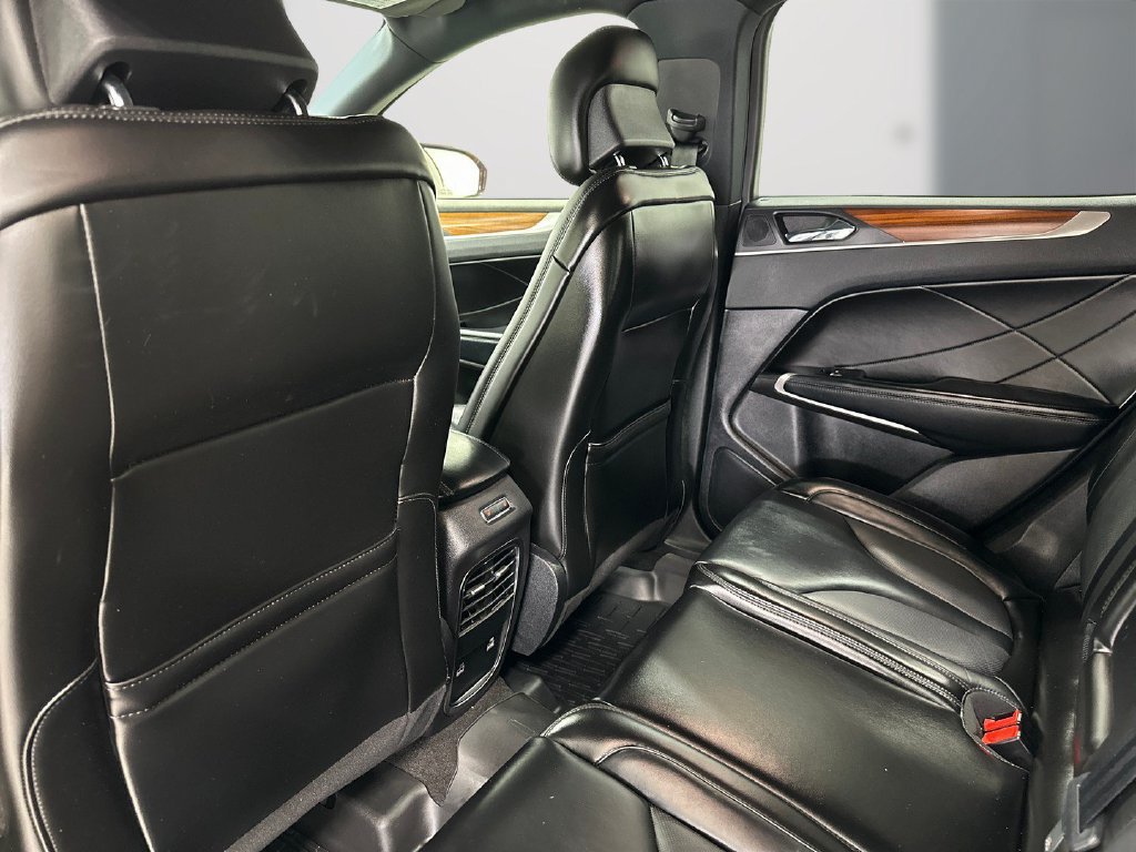 Used 2019 Lincoln MKC Select w/ Select Plus Package FWD image 15