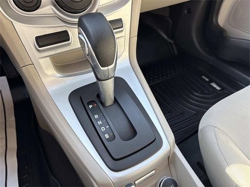 Certified 2019 Ford Fiesta SE image 34