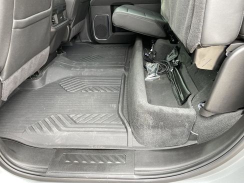 Used 2025 Chevrolet Silverado 1500 LT image 42