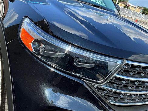 Certified 2023 Ford Explorer XLT w/ Class IV Trailer Tow Package image 28