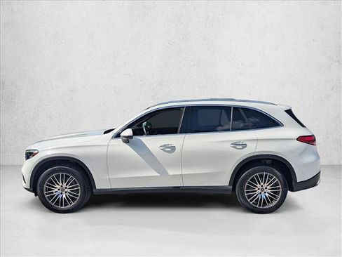 Certified 2026 Mercedes-Benz GLC 300 4MATIC image 9