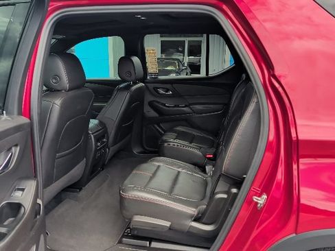 Used 2023 Chevrolet Traverse RS AWD/4WD image 30