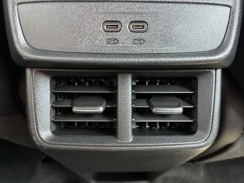 Used 2025 Chevrolet Equinox LT w/ Convenience Package II AWD/4WD image 22