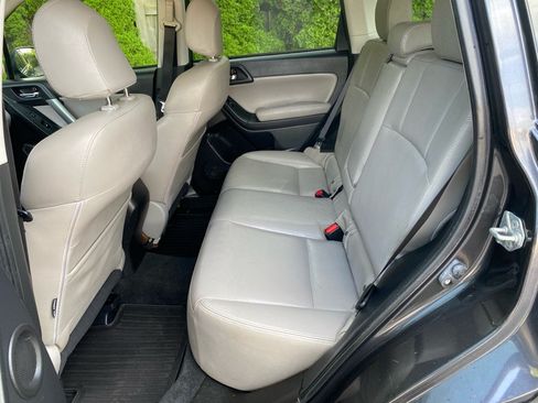 Used 2015 Subaru Forester 2.5i Touring w/ Eyesight & Navigation System AWD/4WD image 22