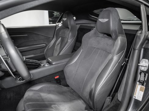 Used 2025 Aston Martin V8 Vantage Coupe RWD image 12