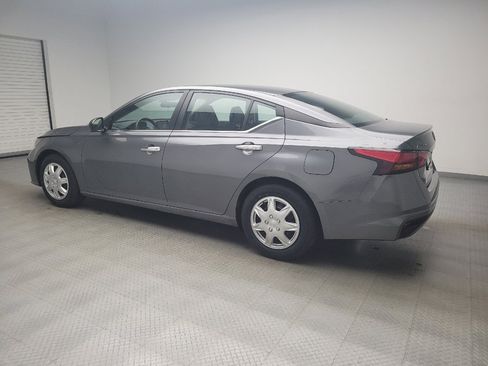 Used 2024 Nissan Altima 2.5 S FWD image 3