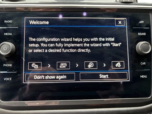 Certified 2023 Volkswagen Tiguan SE R-Line FWD image 18