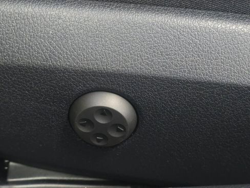 New 2026 Mercedes-Benz CLE 450 4MATIC Coupe image 36