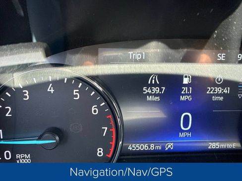 Used 2021 Ford Explorer XLT w/ Equipment Group 202A RWD image 5