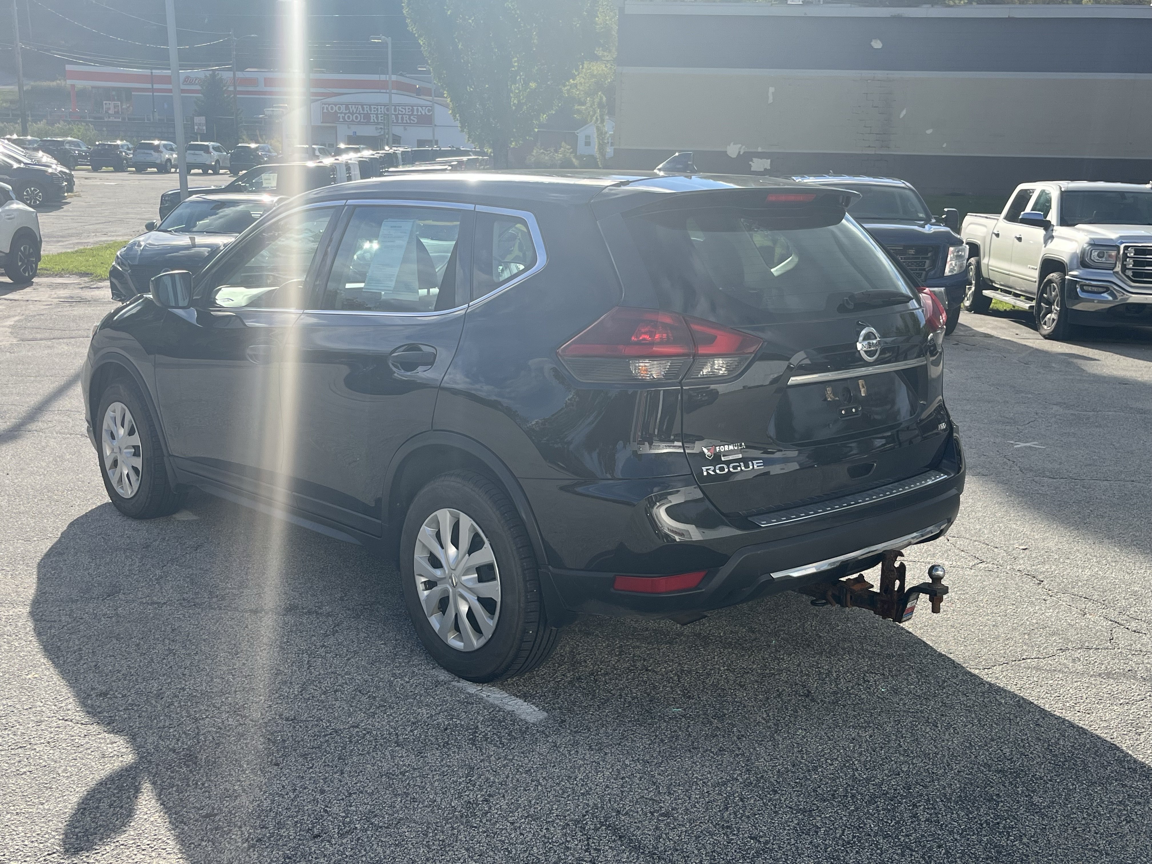 Used 2019 Nissan Rogue S AWD/4WD image 6