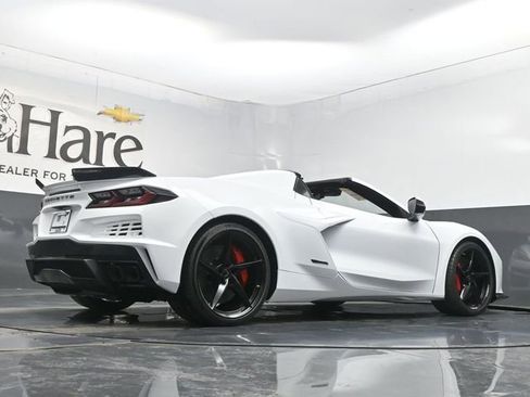 New 2026 Chevrolet Corvette E-Ray w/ Stealth Interior Trim Package image 12