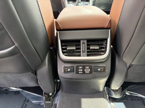 Used 2024 Subaru Outback Touring image 34