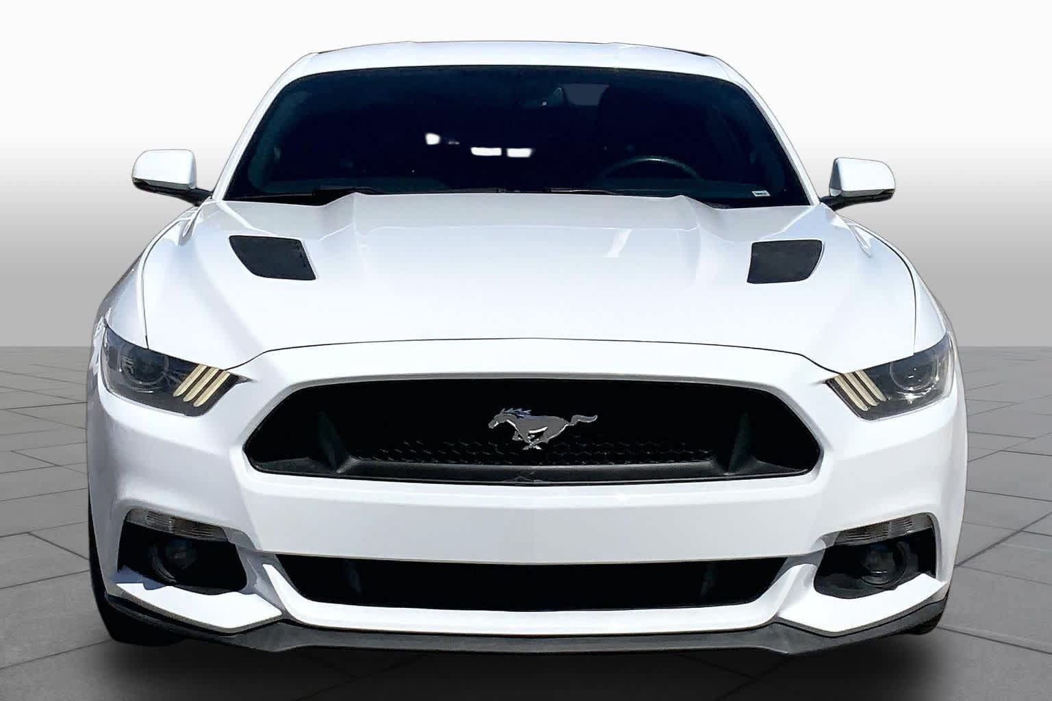 Used 2015 Ford Mustang GT Premium RWD image 4