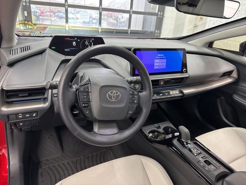 Certified 2024 Toyota Prius XLE image 16