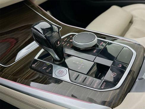 Used 2020 BMW X5 xDrive40i w/ Premium Package image 17