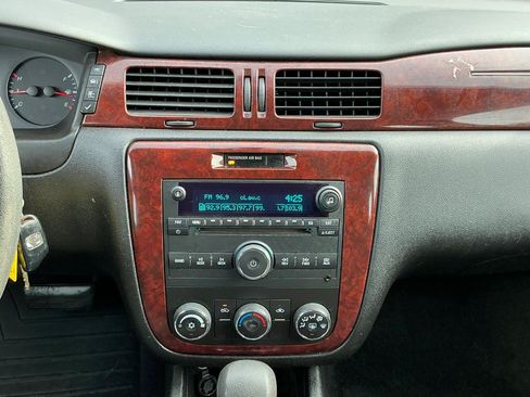 Used 2008 Chevrolet Impala LS FWD image 18