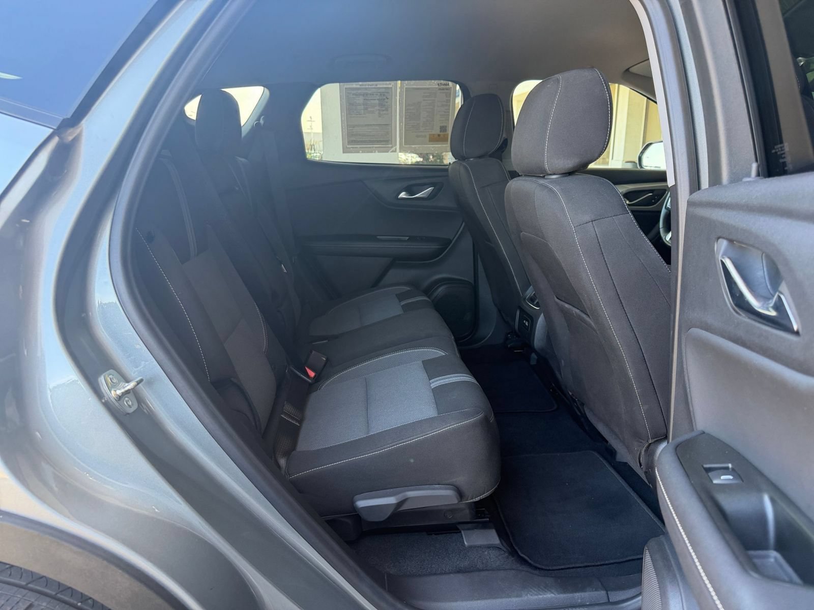 Used 2025 Chevrolet Equinox LT FWD image 26
