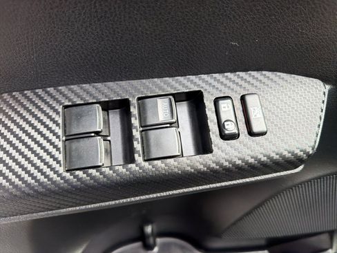 Used 2015 Toyota RAV4 XLE AWD/4WD image 16