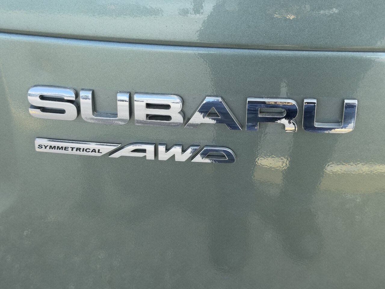 Used 2017 Subaru Forester 2.5i Premium w/ All-Weather Package AWD/4WD image 18