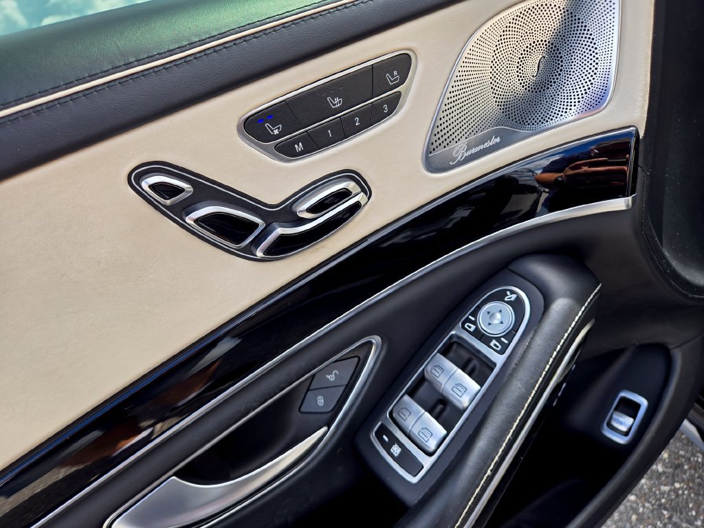 Used 2019 Mercedes-Benz S 560 4MATIC Sedan image 29