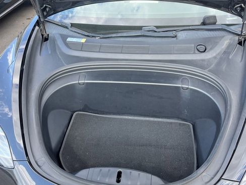 Used 2018 Tesla Model 3 Long Range image 3