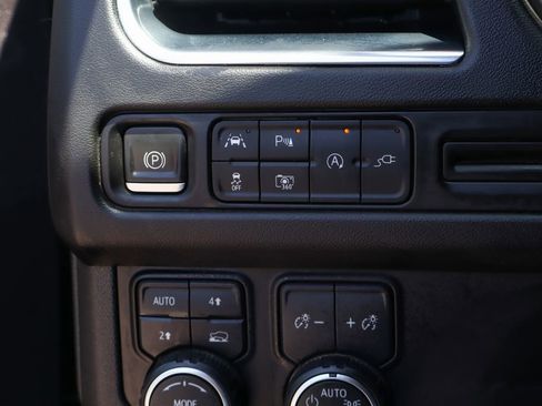 Used 2022 Chevrolet Tahoe RST w/ Luxury Package AWD/4WD image 25