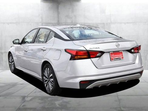 Certified 2025 Nissan Altima 2.5 SV image 7