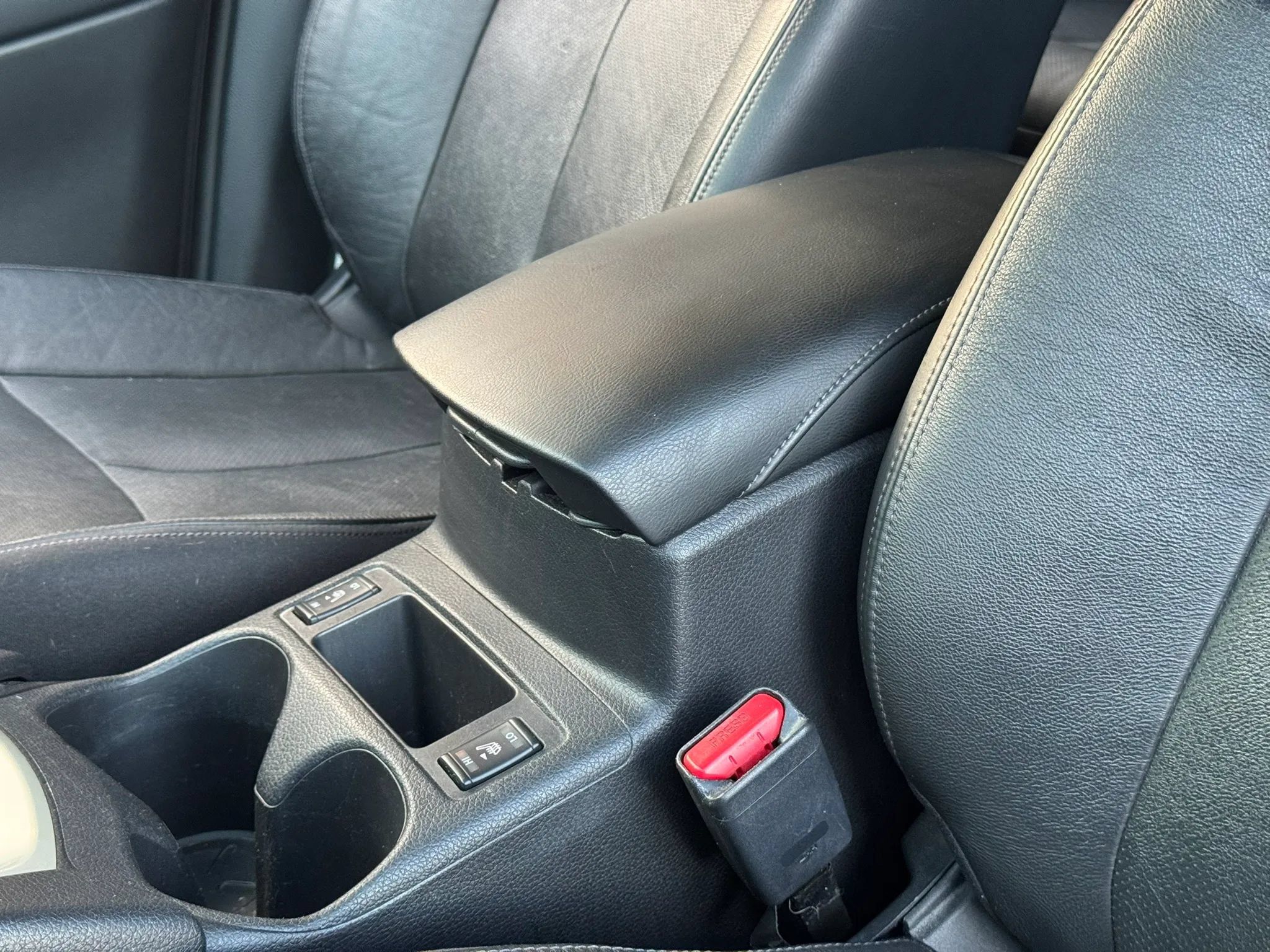Used 2015 Nissan Rogue SL FWD image 25