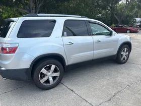 Used 2011 GMC Acadia SLT FWD image 5