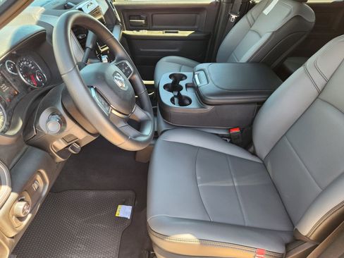 New 2026 RAM 2500 Tradesman AWD/4WD image 12