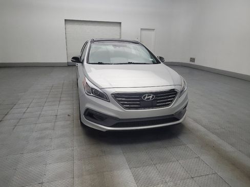 Used 2016 Hyundai Sonata Limited w/ Option Group 05 FWD image 14