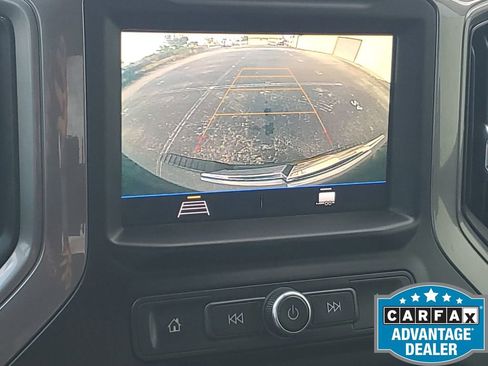 Used 2022 Chevrolet Silverado 2500 Custom w/ Custom Value Package image 31