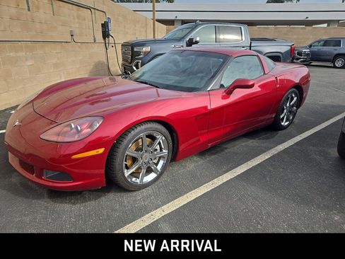 Used 2008 Chevrolet Corvette Coupe w/ Preferred Equipment Group image 2