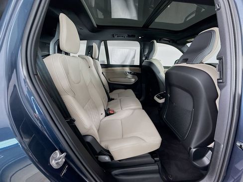 New 2026 Volvo XC90 B6 Plus w/ Protection Package Premier image 28