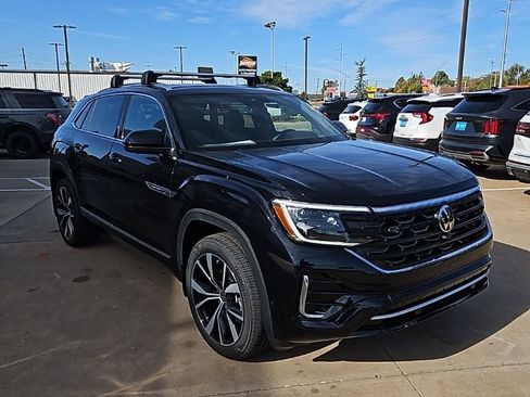 New 2026 Volkswagen Atlas Cross Sport SEL Premium R-Line AWD/4WD image 3